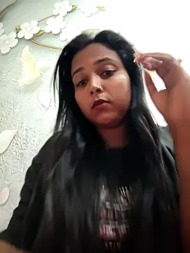 Snapshot of cutie_siyaa chatting on 8, 4, 2026 cutie siyaa online show from 8, 4, 2026