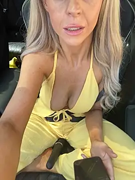 EllieAfterDark89 online show from 24, 7, 2026