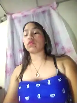 Snapshot of erikabella chatting on 2, 4, 2026 erikabella online show from 2, 4, 2026