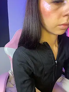Snapshot of its_Lia_1 chatting on 7, 4, 2026 its Lia 1 online show from 7, 4, 2026