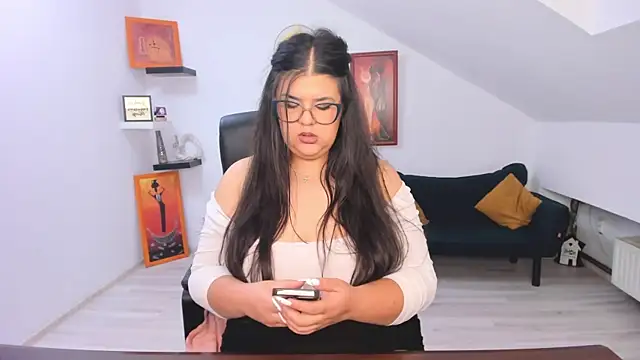 Snapshot of MariyaWill chatting on 16, 6, 2026 MariyaWill online show from 16, 6, 2026