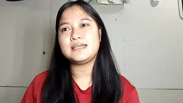 Snapshot of BrandeePhatdouang chatting on 1, 4, 2026 BrandeePhatdouang online show from 1, 4, 2026