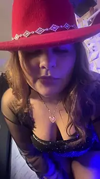 Snapshot of SaskiaDeluxe chatting on 6, 4, 2026 SaskiaDeluxe online show from 6, 4, 2026