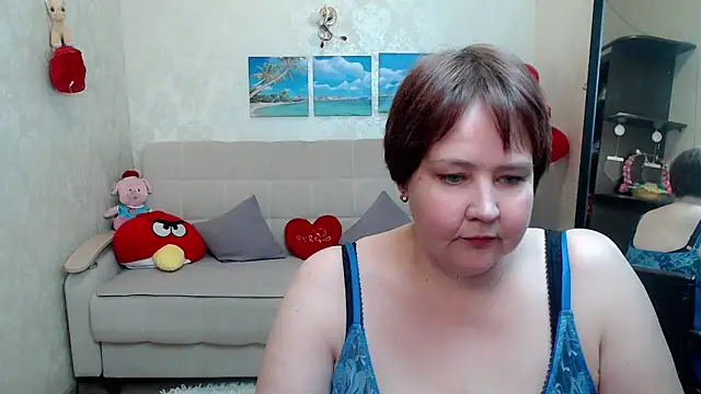QUEEN02030 online show from 15, 4, 2026