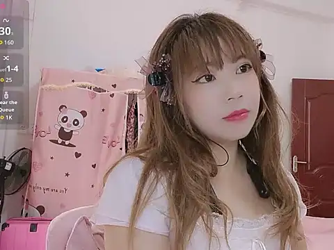 H-Maya online show from 11, 4, 2026