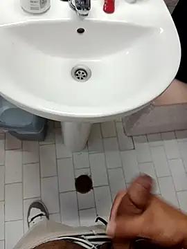 Snapshot of maicolvalejo4444 chatting on 3, 4, 2026 maicolvalejo4444 online show from 3, 4, 2026