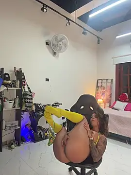 CocoaParadise  online show from 24, 4, 2026