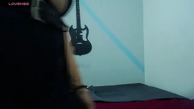 Snapshot of Luna__white chatting on 31, 3, 2026 Luna white online show from 31, 3, 2026