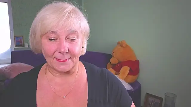 Milane Milky online show from 17, 6, 2026