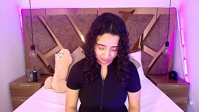 Snapshot of bella_swwan_ chatting on 21, 6, 2026 bella swwan online show from 21, 6, 2026