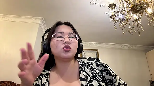 Feylinmay online show from 25, 4, 2026