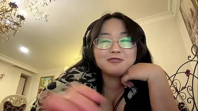 Feylinmay online show from 25, 4, 2026