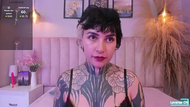 Snapshot of Luana_fiore chatting on 13, 4, 2026 Luana fiore online show from 13, 4, 2026
