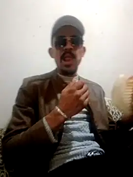 YAsinmilano online show from 1, 4, 2026