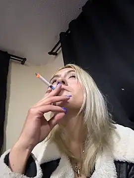 Lia fire online show from 9, 4, 2026