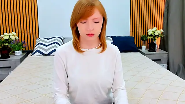 CherryCrushLove online show from 14, 4, 2026