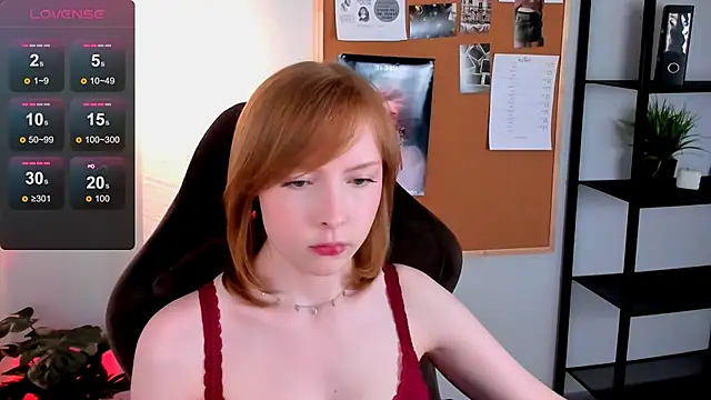 CherryCrushLove online show from 16, 5, 2026