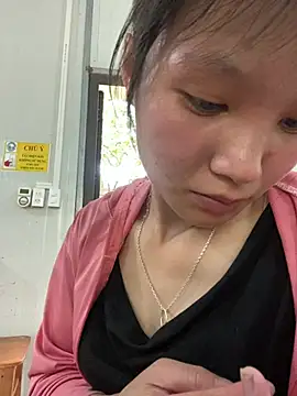 Snapshot of Elisa-a chatting on 6, 4, 2026 Elisa-a online show from 6, 4, 2026