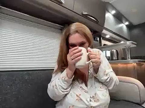 BustySwingingSlut online show from 10, 5, 2026