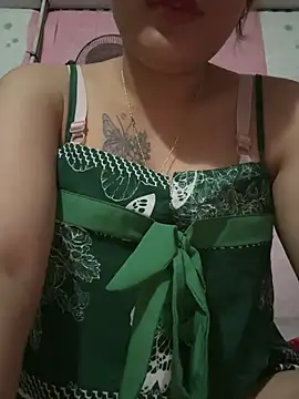Snapshot of Lina-Naughty chatting on 17, 4, 2026 Lina-Naughty online show from 17, 4, 2026