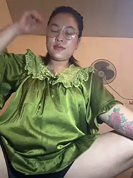 Snapshot of Lina-Naughty chatting on 18, 5, 2026 Lina-Naughty online show from 18, 5, 2026