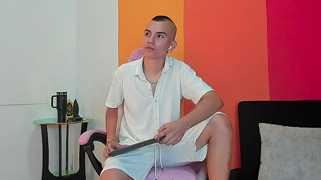Rowan Cley online show from 13, 5, 2026