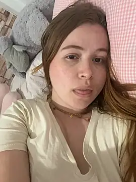 Snapshot of Zoe_brk chatting on 25, 5, 2026 Zoe brk online show from 25, 5, 2026
