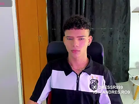 sebascuterouss online show from 17, 4, 2026