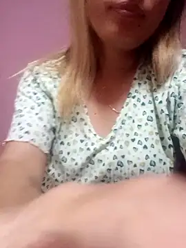 Snapshot of Bristy_BigBoobs chatting on 5, 4, 2026 Bristy BigBoobs online show from 5, 4, 2026