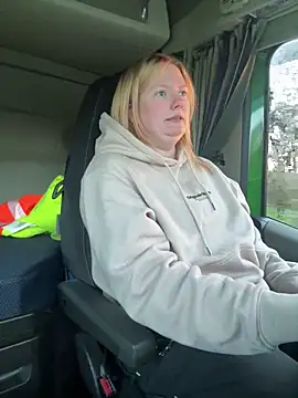 TruckerBabeLeenchen online show from 9, 4, 2026