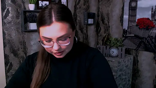 AminaSoul  online show from 9, 4, 2026