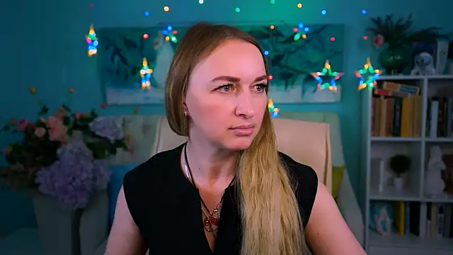 Snapshot of MiaHarrison_ chatting on 4, 4, 2026 MiaHarrison online show from 4, 4, 2026