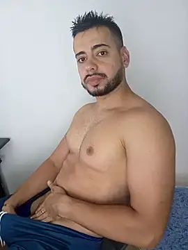 Snapshot of AidenGreyHot chatting on 15, 4, 2026 AidenGreyHot online show from 15, 4, 2026