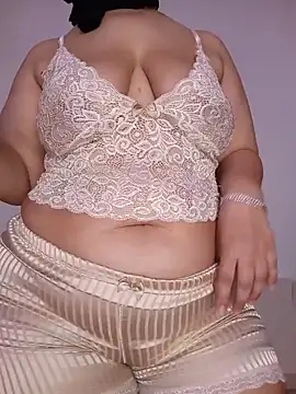 Sexy yassimna online show from 19, 5, 2026