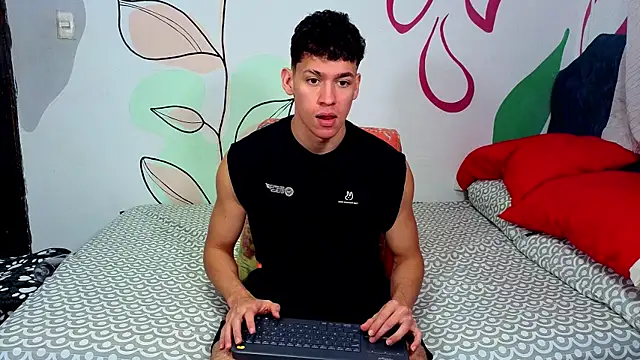 Snapshot of Myke_sexy chatting on 22, 4, 2026 Myke sexy online show from 22, 4, 2026