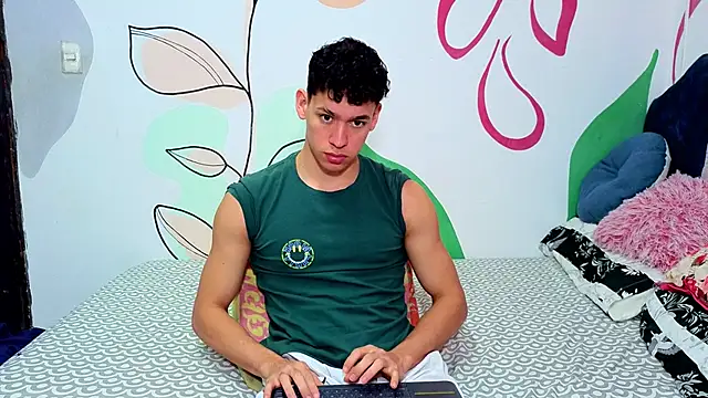 Snapshot of Myke_sexy chatting on 30, 4, 2026 Myke sexy online show from 30, 4, 2026
