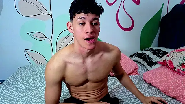 Snapshot of Myke_sexy chatting on 7, 5, 2026 Myke sexy online show from 7, 5, 2026