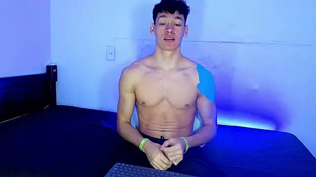 Snapshot of Myke_sexy chatting on 21, 5, 2026 Myke sexy online show from 21, 5, 2026
