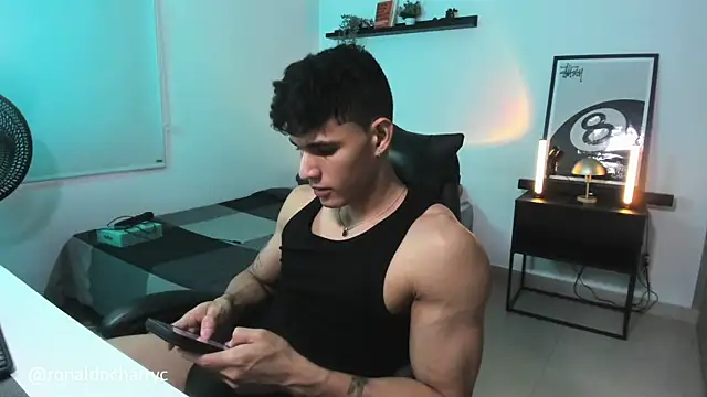 Snapshot of Massimo_Rinaldi chatting on 10, 7, 2026 Massimo Rinaldi online show from 10, 7, 2026