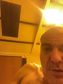 Snapshot of IngaStockholmExtrem chatting on 4, 4, 2026 IngaStockholmExtrem online show from 4, 4, 2026