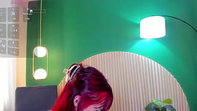 Snapshot of Alicecoule_ chatting on 7, 7, 2026 Alicecoule online show from 7, 7, 2026