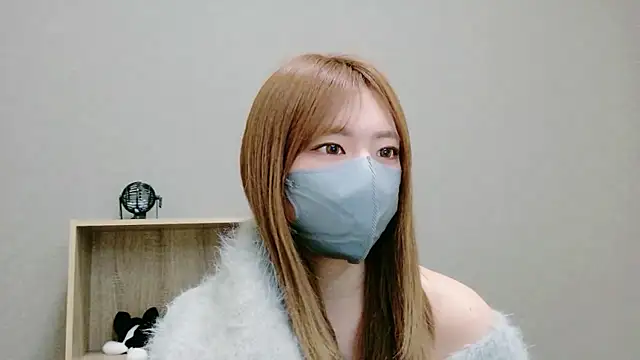 YUA 0425 online show from 23, 4, 2026