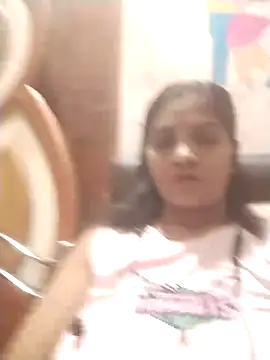 Snapshot of JiyaQueen26 chatting on 5, 4, 2026 JiyaQueen26 online show from 5, 4, 2026