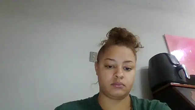 madzbailey online show from 9, 4, 2026