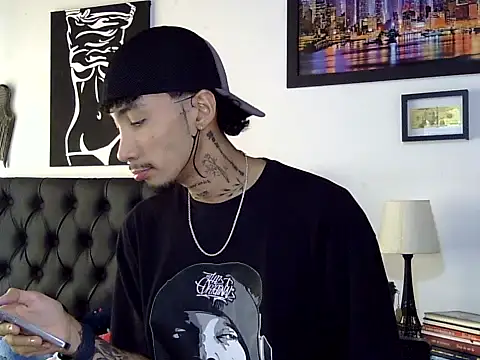 Snapshot of pippe_hot22 chatting on 8, 4, 2026 pippe hot22 online show from 8, 4, 2026