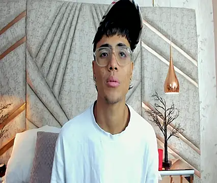 DannTaylor online show from 7, 4, 2026