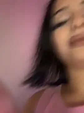MiaKittyx0 online show from 11, 7, 2026