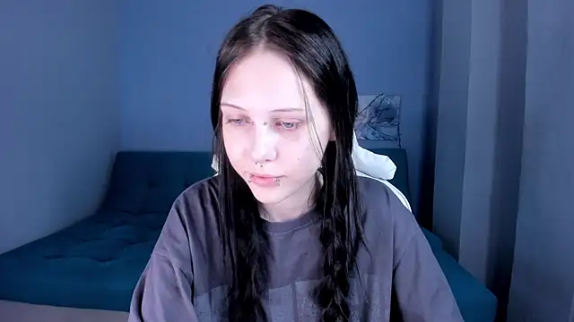 SugarBunny18 online show from 24, 6, 2026