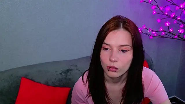 CleoBloom  online show from 4, 4, 2026