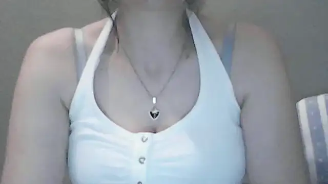 Snapshot of sara_41 chatting on 25, 4, 2026 sara 41 online show from 25, 4, 2026